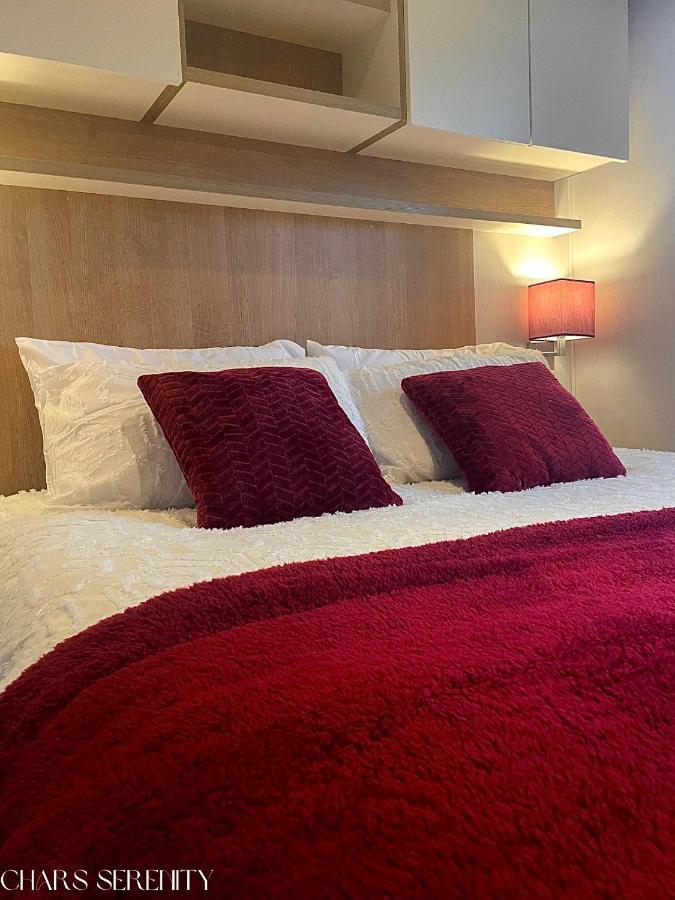 Lovely Holiday Home At Lyons Caravan Park! Prestatyn Exteriér fotografie