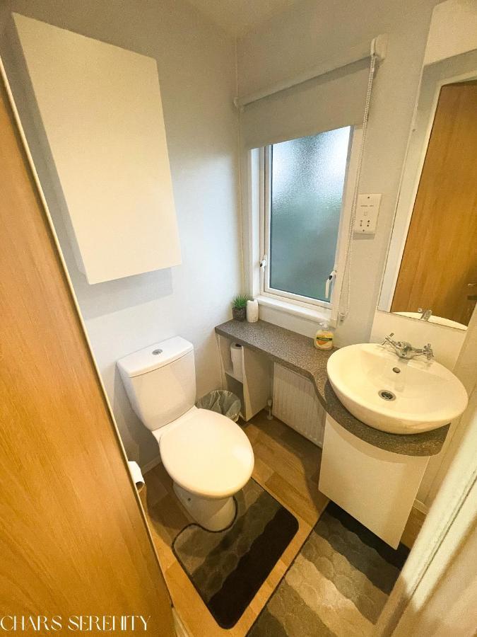 Lovely Holiday Home At Lyons Caravan Park! Prestatyn Exteriér fotografie